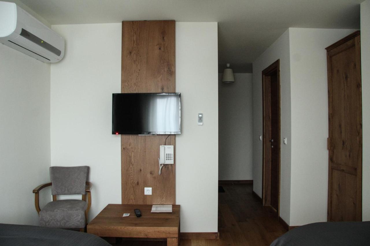 B&B Villa Panuka Pančevo エクステリア 写真
