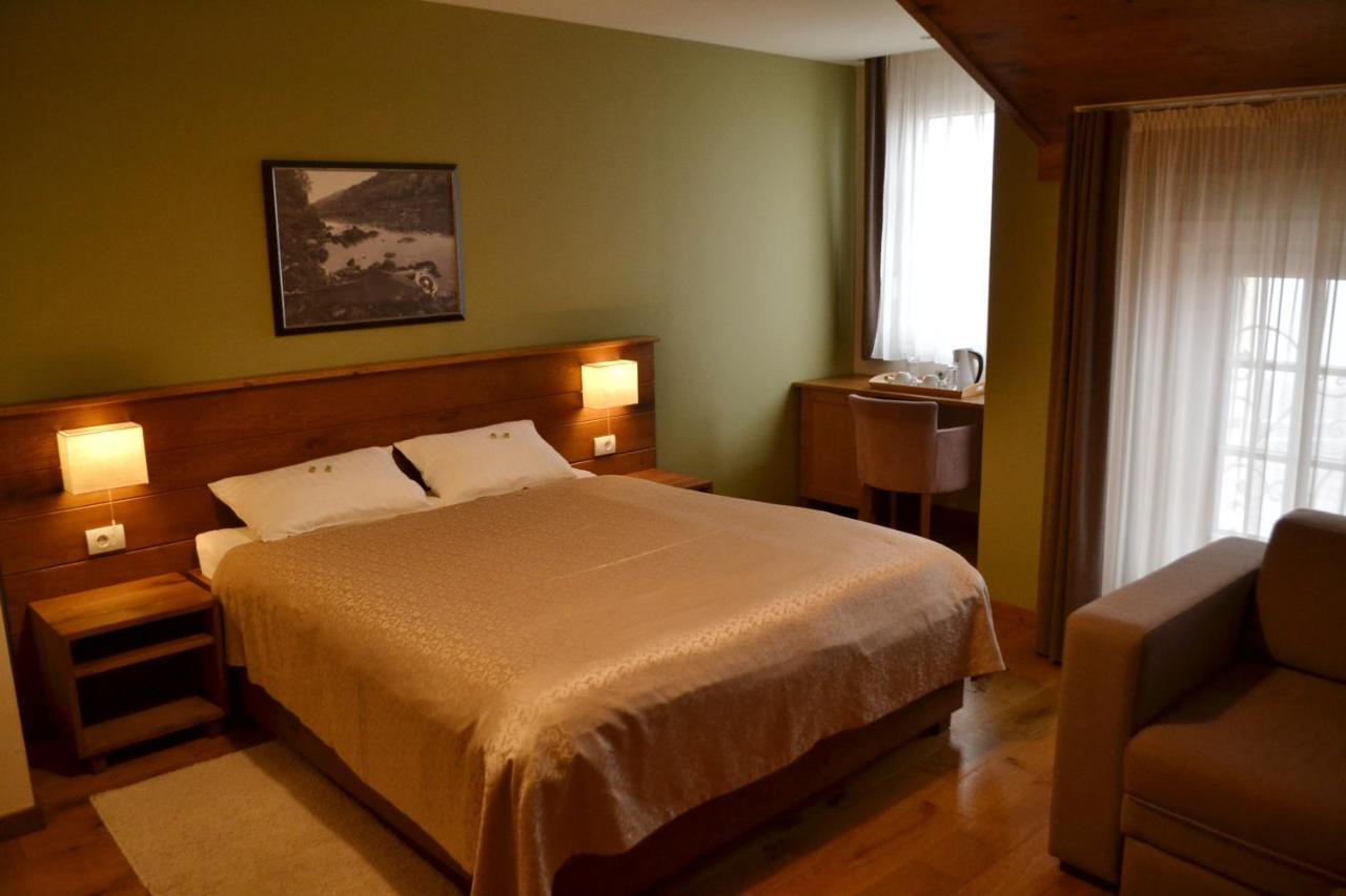 B&B Villa Panuka Pančevo エクステリア 写真