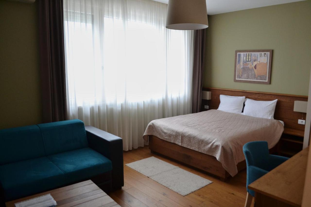 B&B Villa Panuka Pančevo エクステリア 写真
